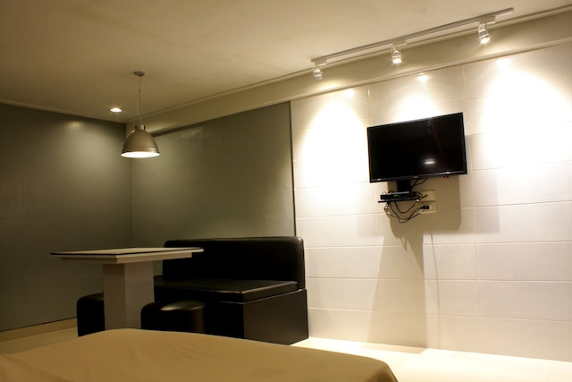 ニュー ウィンストン ホテル