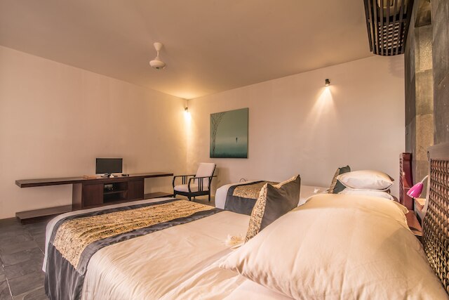 アブソルート クリフ フロント パンダワ ビーチ ヴィラ