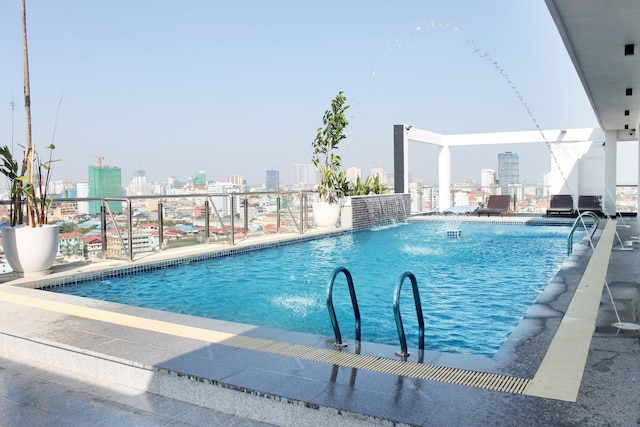 マリス ザレジデンス & ホテル