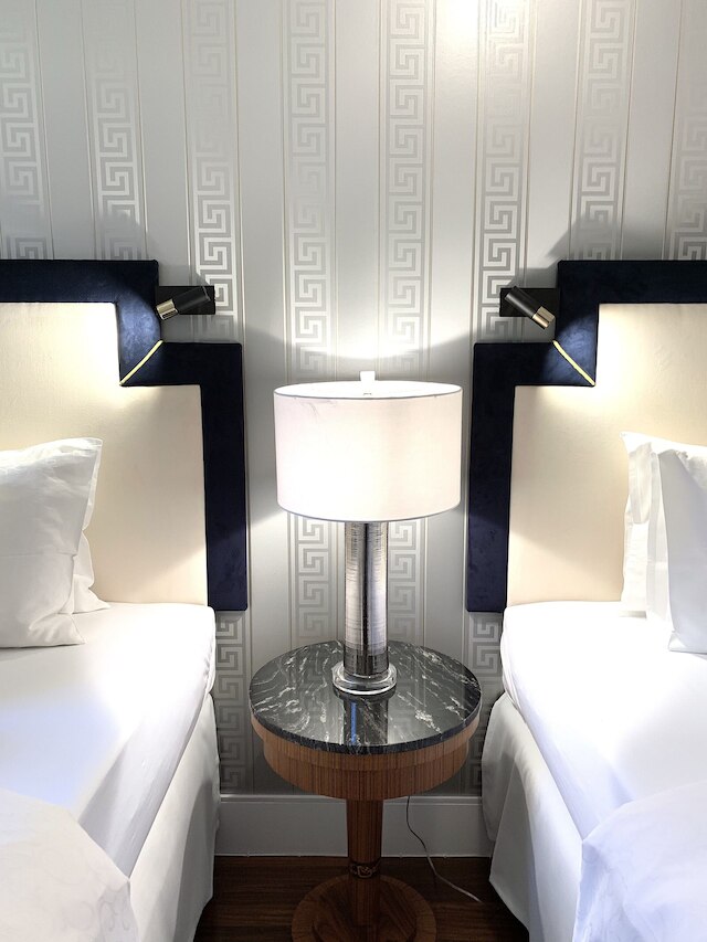 モンドリアン ラグジュアリー スイーツ ウネスコ オールド タウン