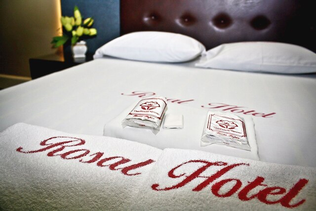 ハルダン ・デ ・ロサール ホテル