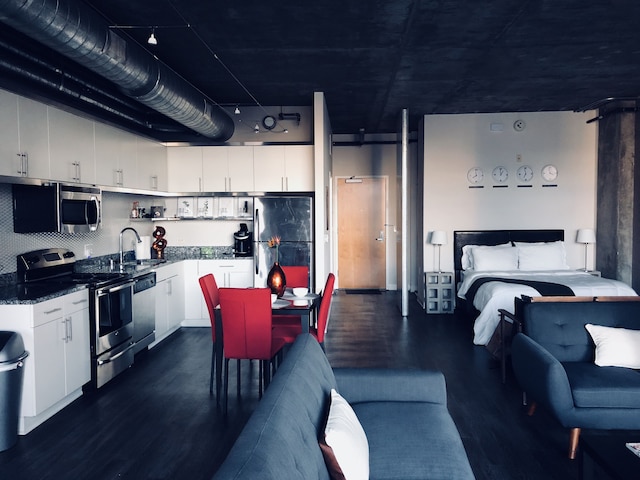 ニュー ライフ ファイネスト ラグジュアリー アパートメント