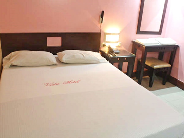 ビスタ アパーテル & レストラン