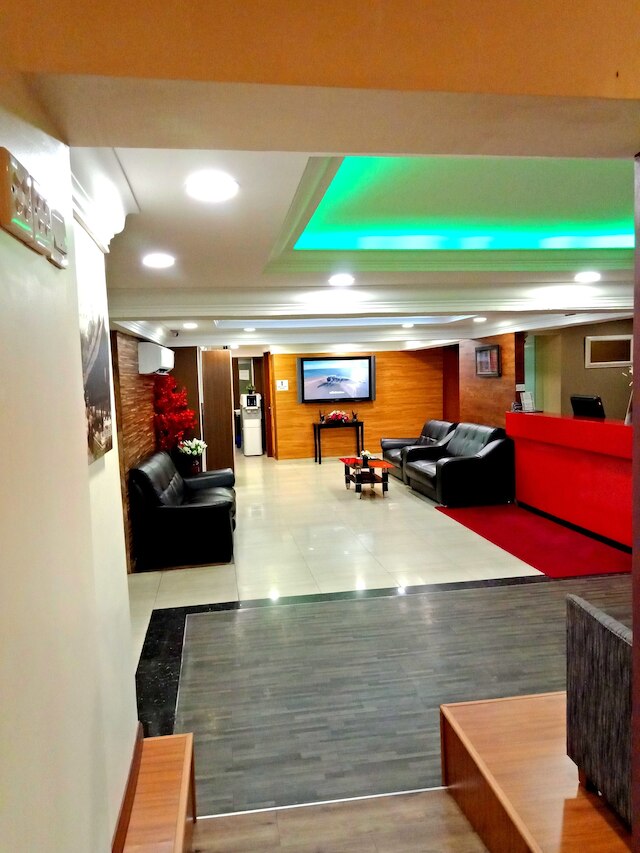 イージー ホテル アット アンパン