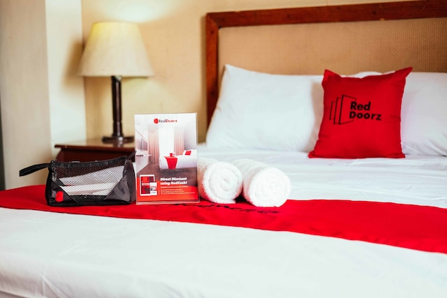 レッドドアーズ ット ベル エア ソーホー スイーツ マカティ シティ