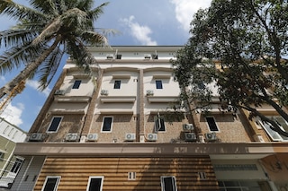 レッドドアーズ プラス ニア RS ロイヤル プリマ