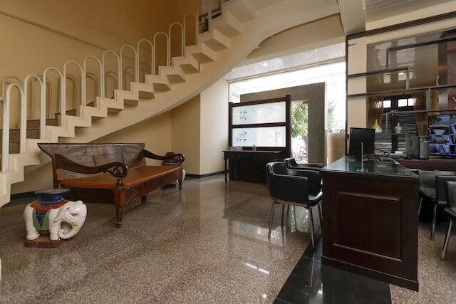 レッドドアーズ プラス ニア ハリム ペルダナクスマ 2