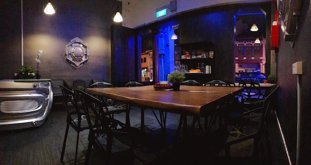 アトランティス ポッズ アット リトル インディア