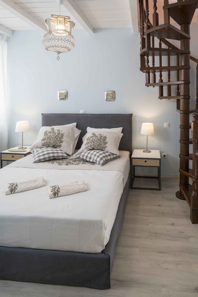 アセニアン ハウス イン プラカ