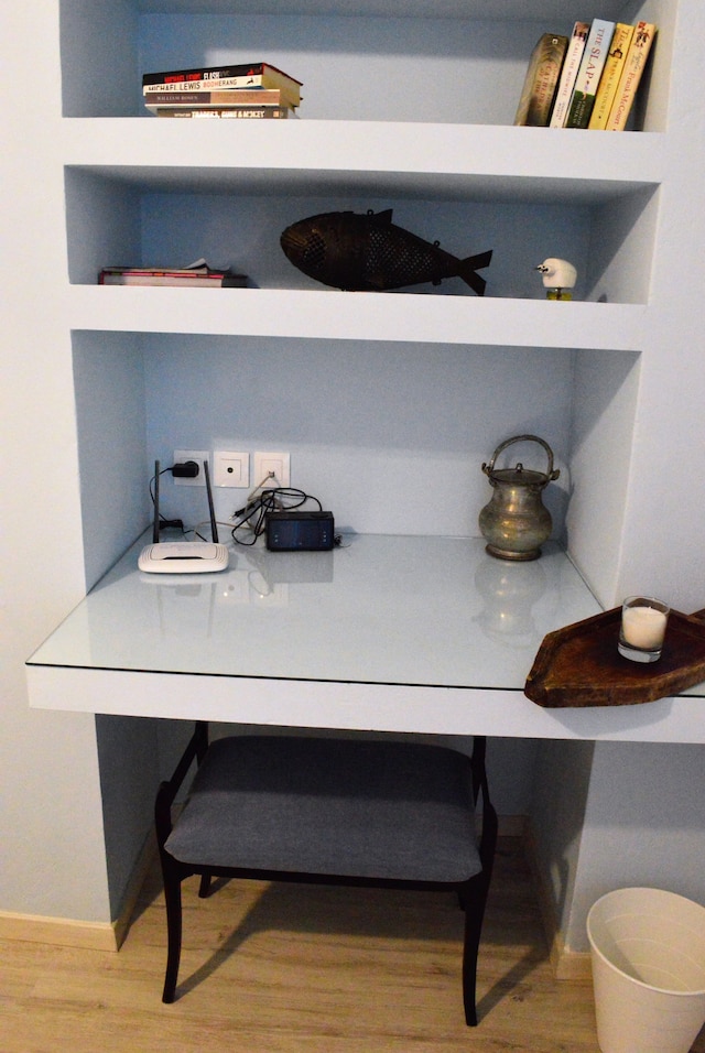 アセニアン ハウス イン プラカ