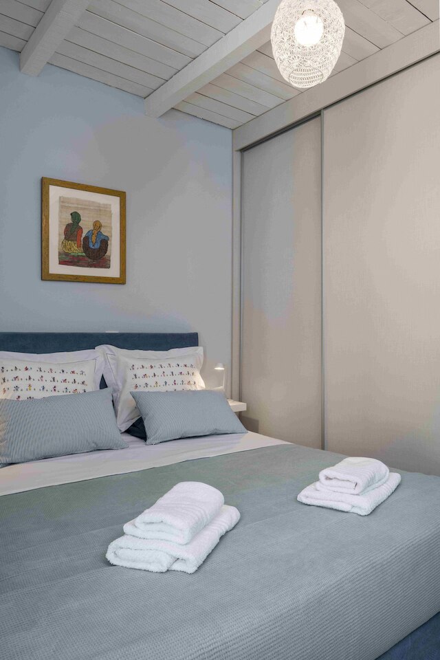 アセニアン ハウス イン プラカ