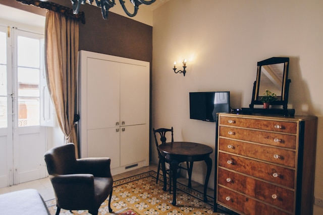 サリー ポート セングリー