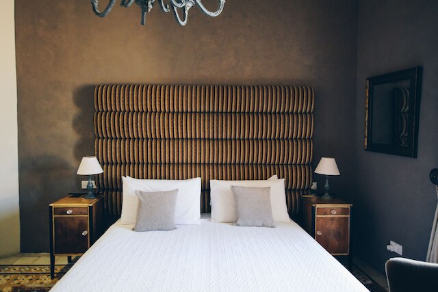 サリー ポート セングリー