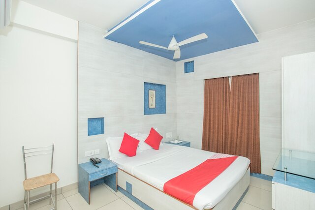 OYO 8501 アブヒマニ コンフォーツ