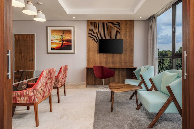 ホリデイ イン ナイロビ トゥー リバーズ モール by IHG