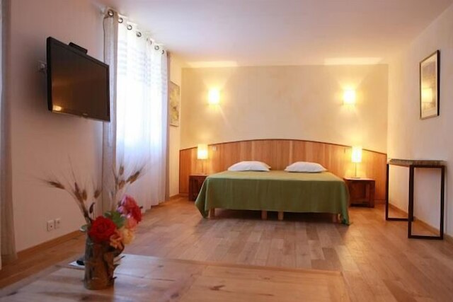 マ ドゥ レルミタージュ