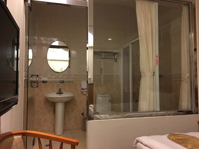 リー ユエ フー パン ホテル (日月湖畔休閒渡假旅館)