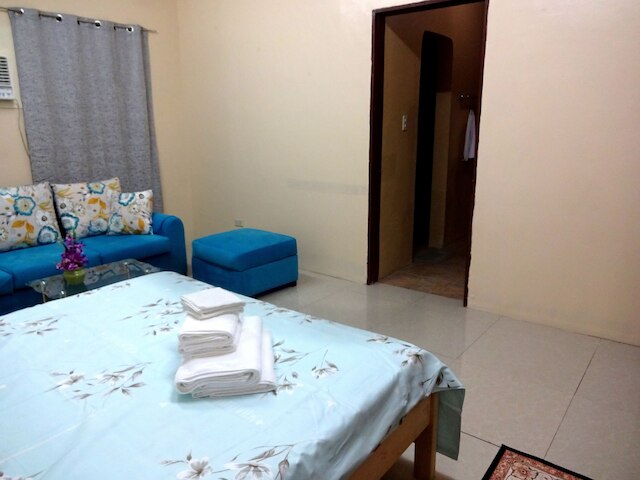 ザ イエロー ハウス