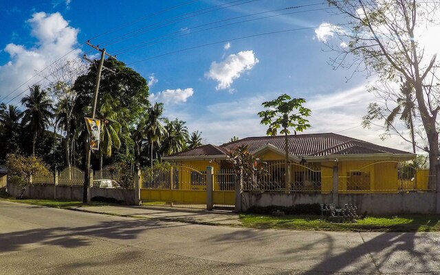 ザ イエロー ハウス