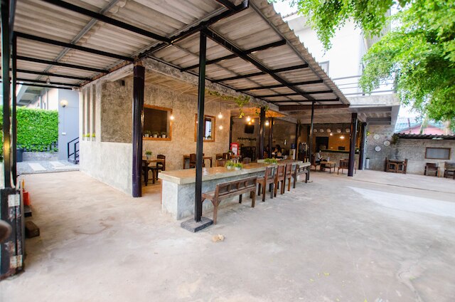 ザ レスト ホテル