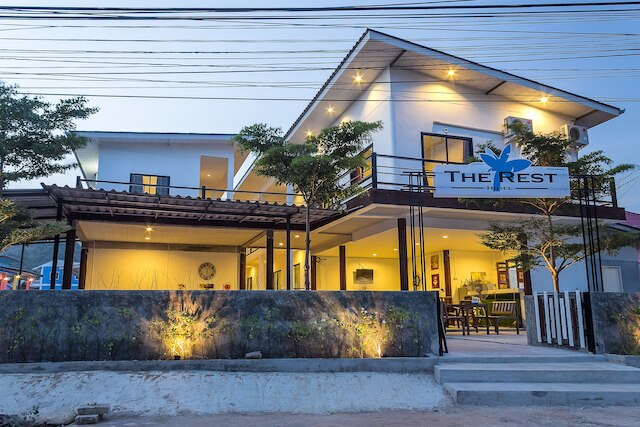 ザ レスト ホテル