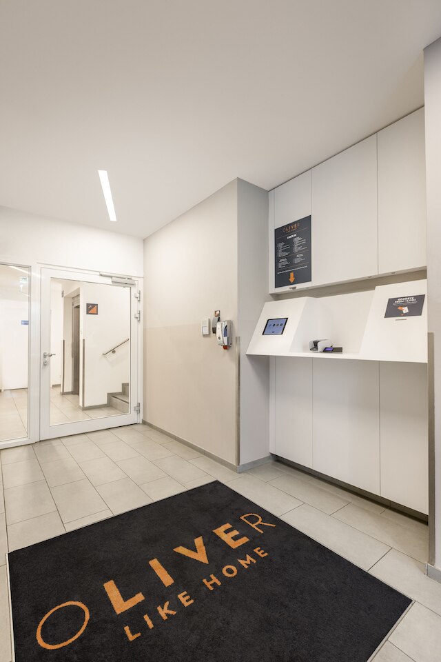 オリバー アパートメンツ