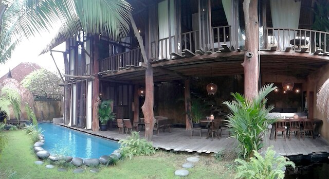 ラスティック ハット イン セミニャック バリ