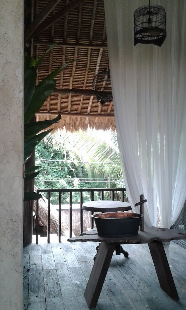 ラスティック ハット イン セミニャック バリ