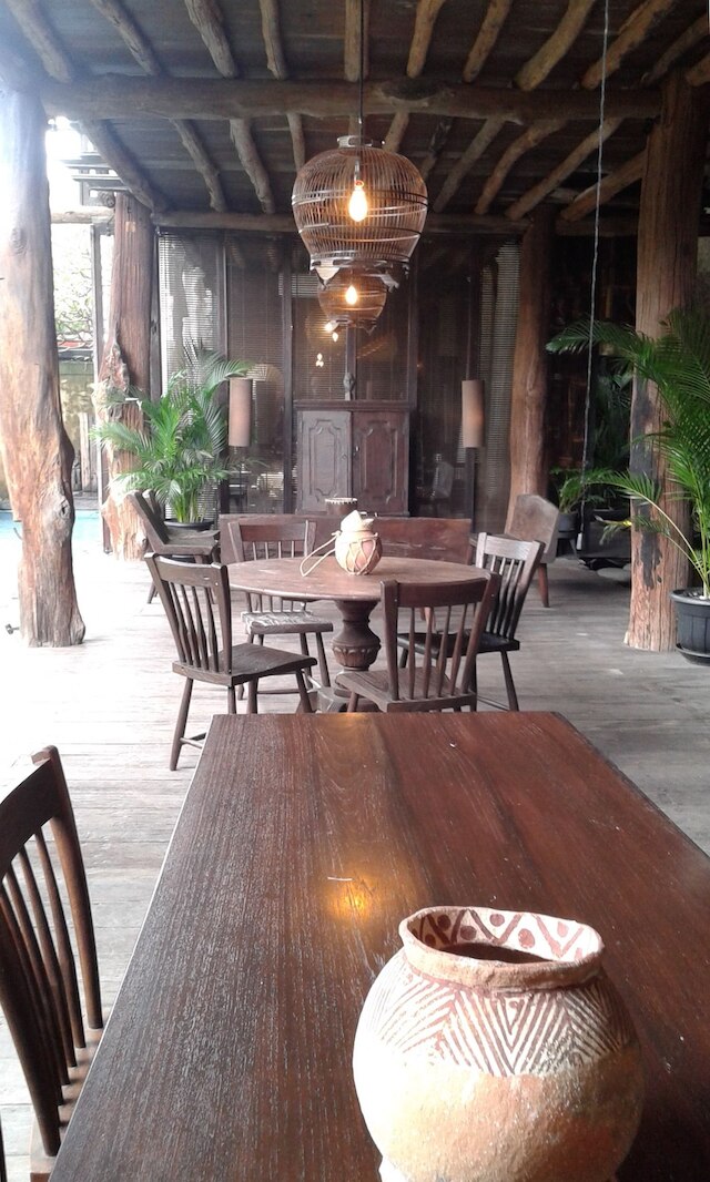 ラスティック ハット イン セミニャック バリ