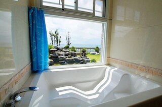 シー ベイ B&B (雲海灣海景民宿)