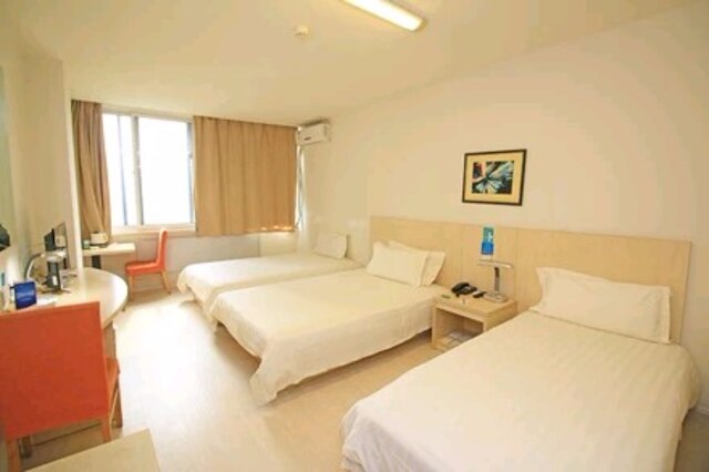 ジンジャン イン 大連 ジエファン ロード (錦江之星大連解放路店)