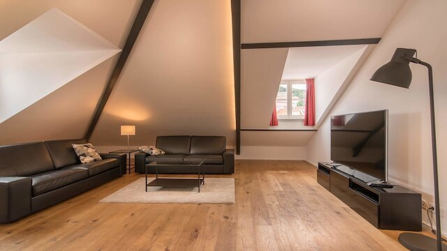 サンタ ジャスタ 77 リスボン ラグジュリー アパートメンツ