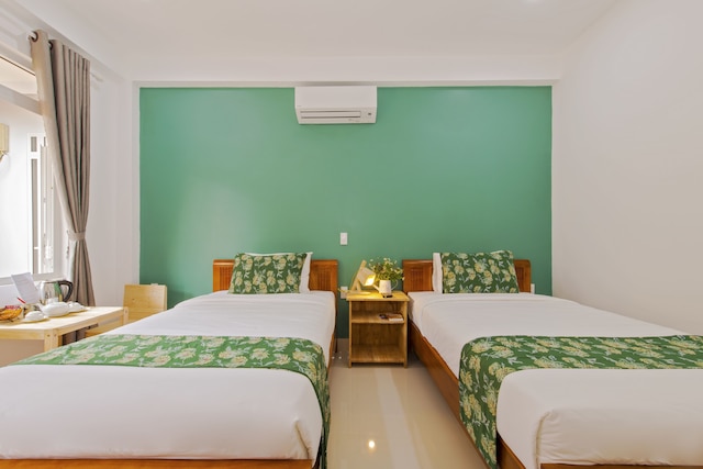 コ ボン ビーチサイド