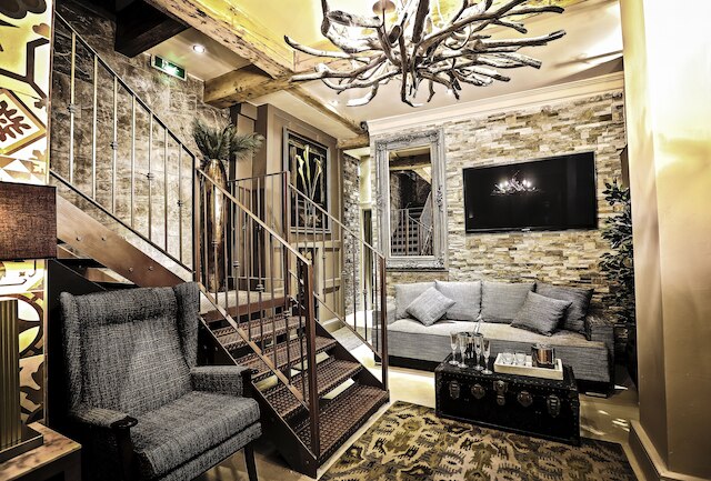 ザ カウ ホロー ホテル