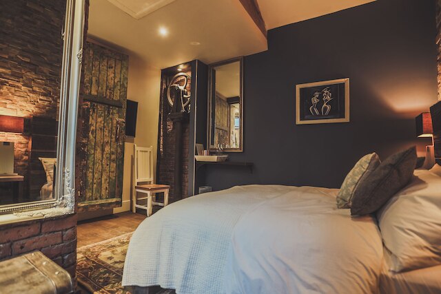 ザ カウ ホロー ホテル