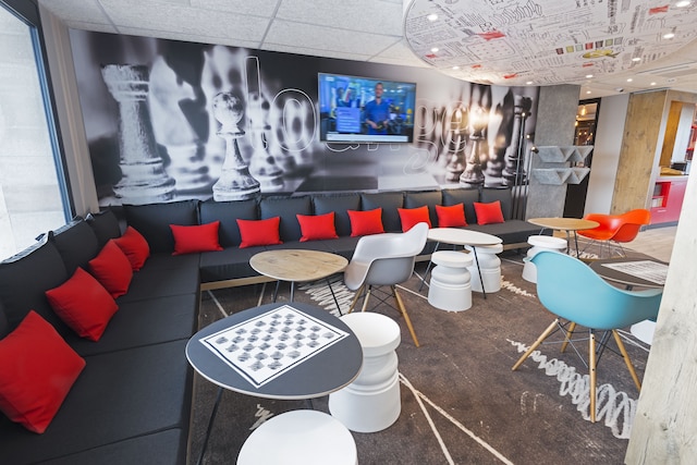 イビス ポントルソン バイエ ドゥ モンサンミッシェル