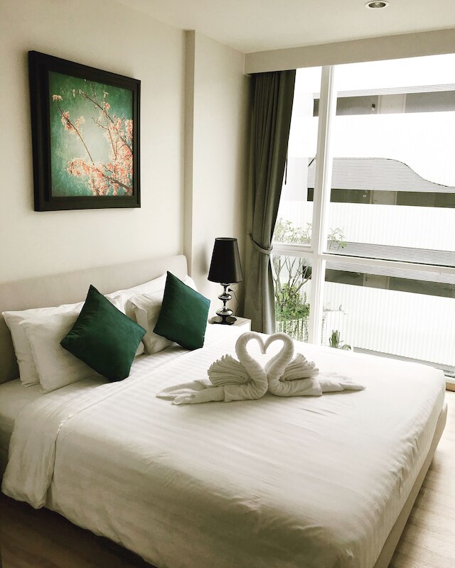 ザ ベース ダウンタウン コンド バイ ジョイ