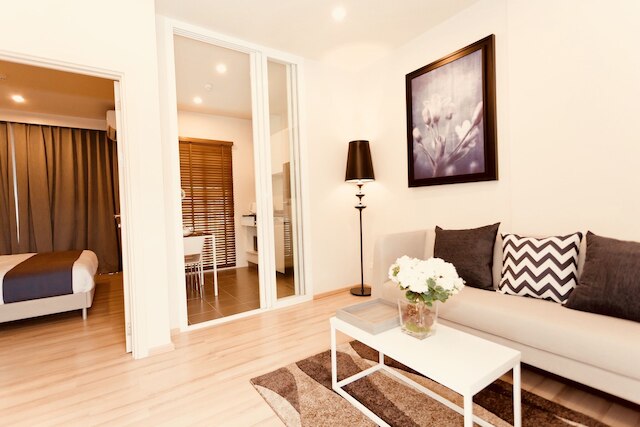 ザ ベース ダウンタウン コンド バイ ジョイ