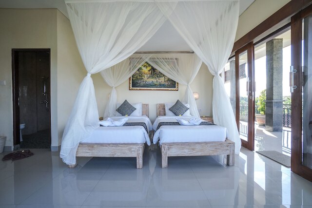 アディ・ビスマ・イン