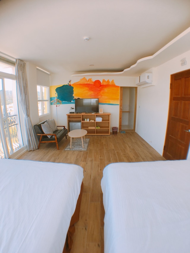 ヘイ レッツ プレイ B&B (墾丁七桃旅宿)