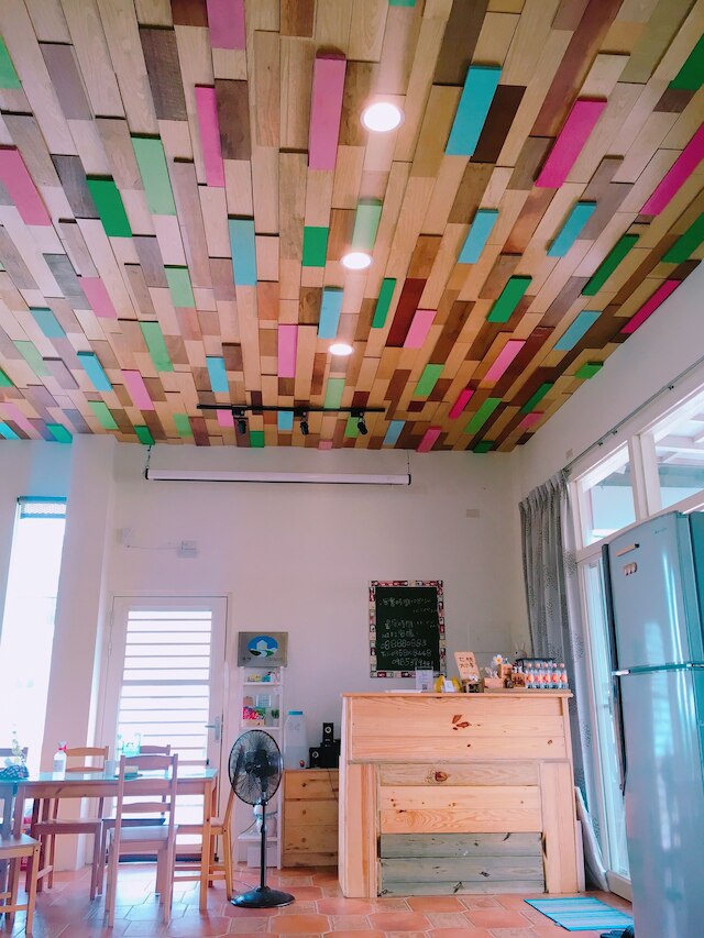 ヘイ レッツ プレイ B&B (墾丁七桃旅宿)