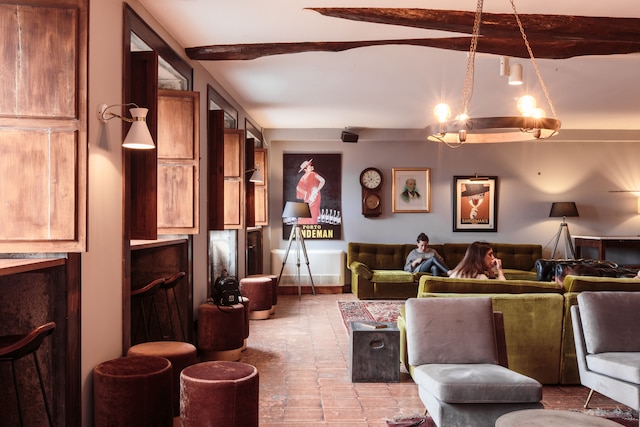 ザ ハウス オブ サンデマン