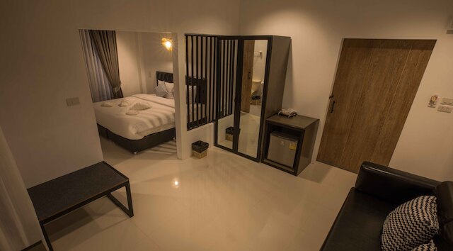 ザ ウェアハウス チェンマイ