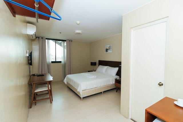 レッドドアーズ ニア オスメナ ハイウェイ 1