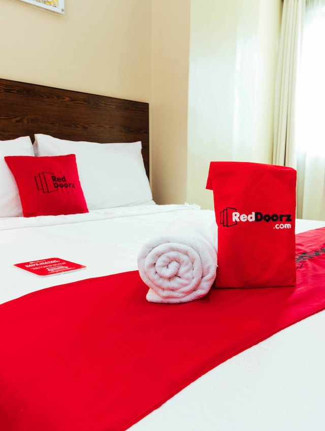 レッドドアーズ ニア オスメナ ハイウェイ 1