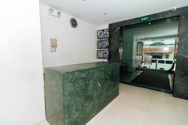 レッドドアーズ ニア オスメナ ハイウェイ 1