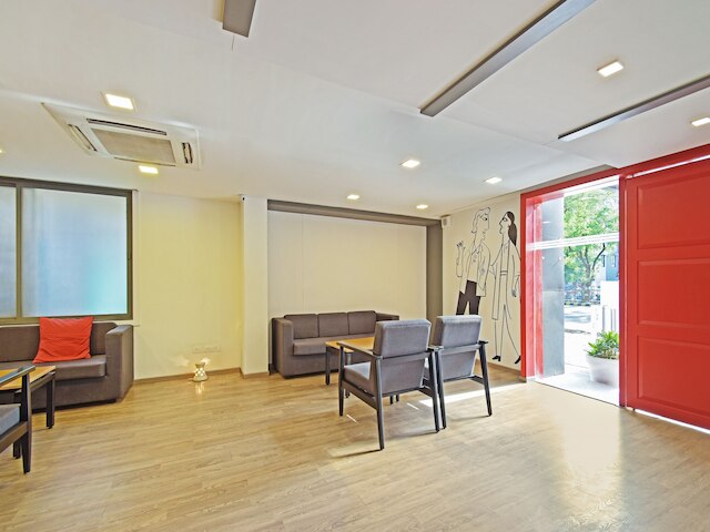 OYO タウンハウス 030 アシュラム ロード アフマダーバード