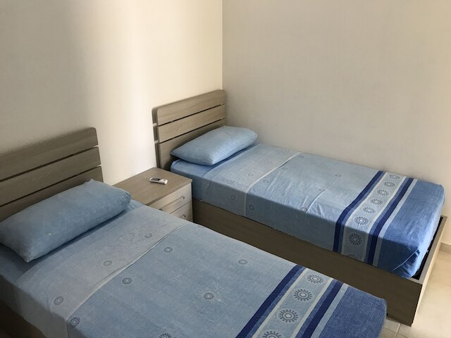 ザ ビレッジ アパートメンツ