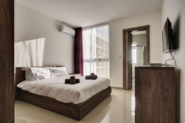 ザ ビレッジ アパートメンツ