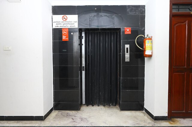 OYO 5208 ザ パーク ビュー イン